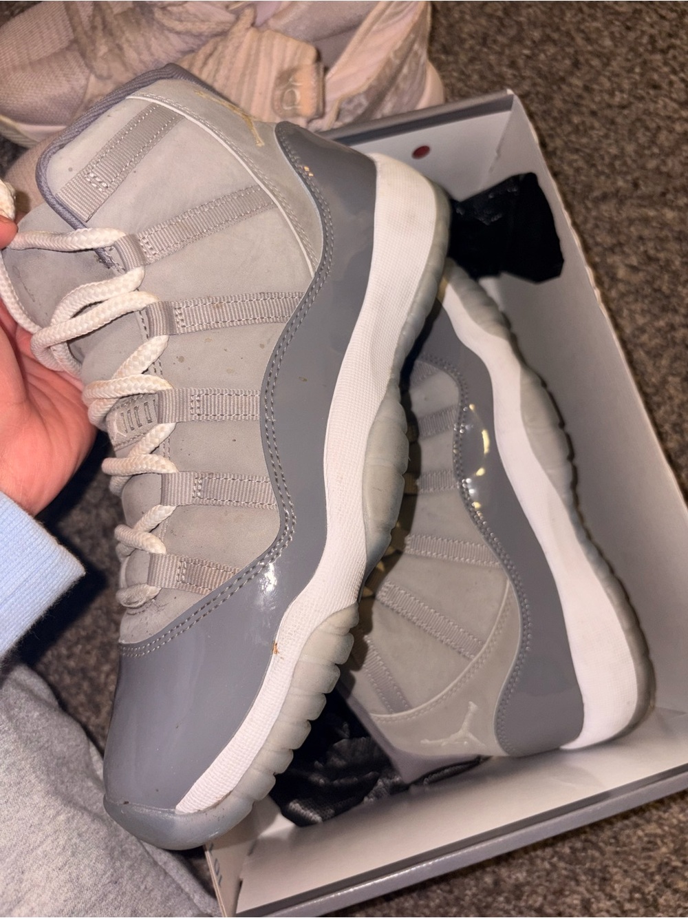 Nike Air Jordan 11 Retro - Gray and White